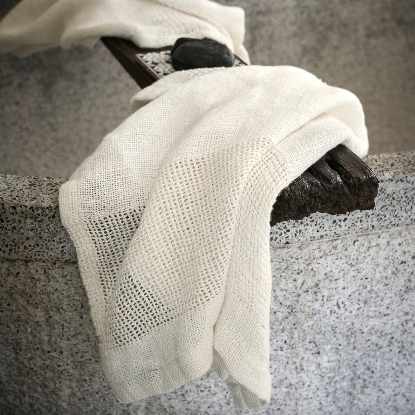 Linen hand towels clearance